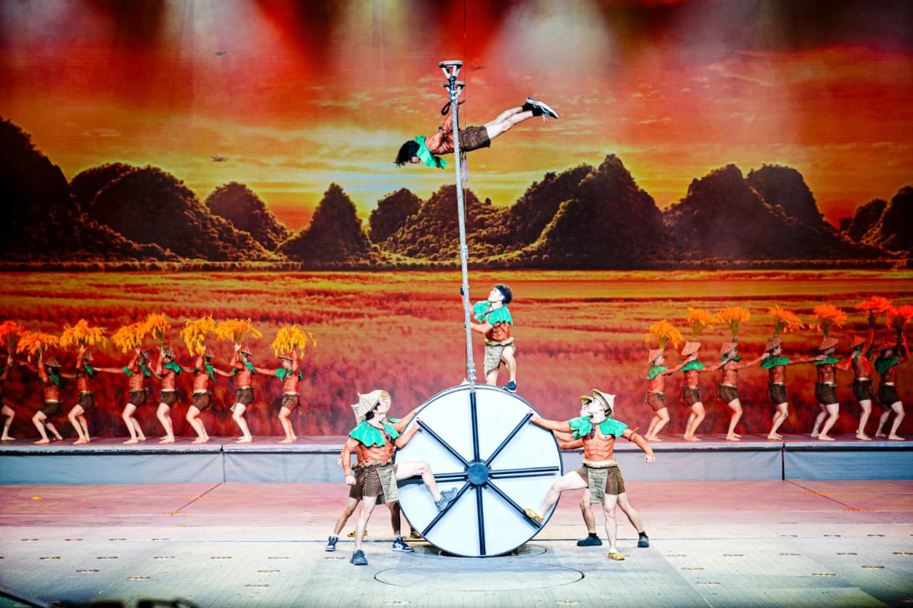 The Grand Epic of Vietnam (Đất Nước Thiên Hùng Ca) Show Ticket - სურათი 5