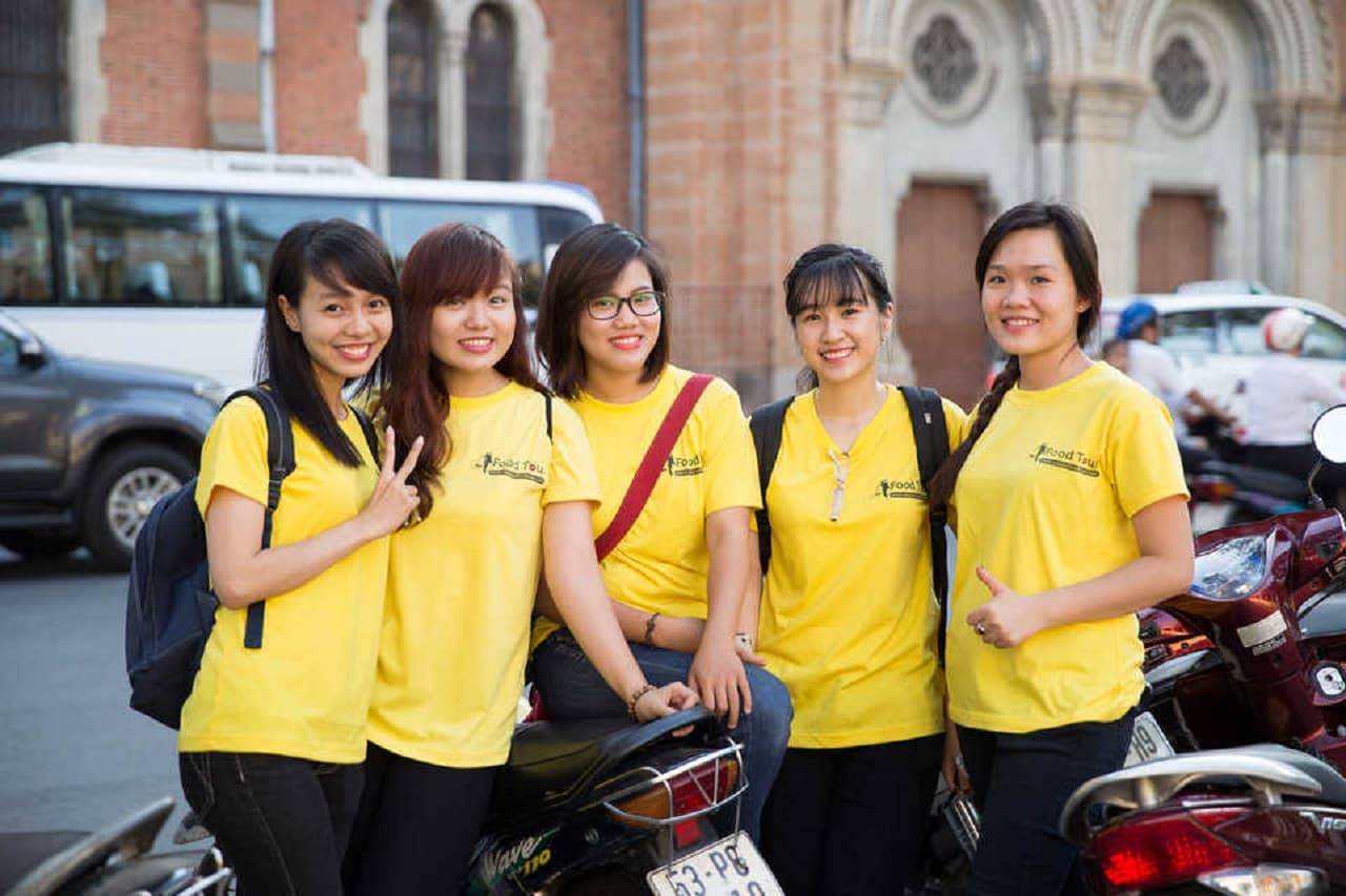 Ho Chi Minh City Night Food Tour by Motorbike - სურათი 11