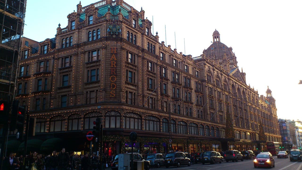 Magic of London with Cream Tea at Harrods - სურათი 8