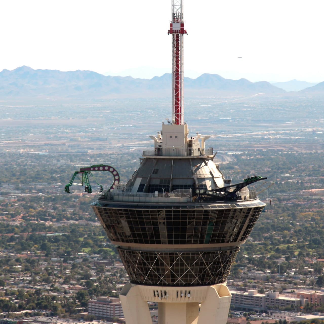 SkyPod, SkyJump, and Thrill Rides at The STRAT Tower - სურათი 3