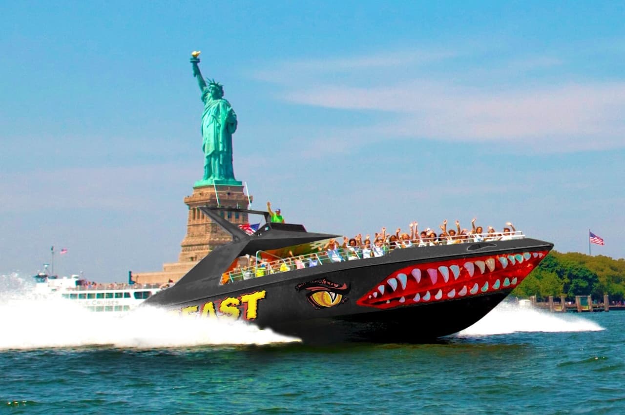 The Beast Downtown Speedboat to Statue of Liberty by Circle Line: Reserved Straight-to-Board Ticket - მთავარი სურათი