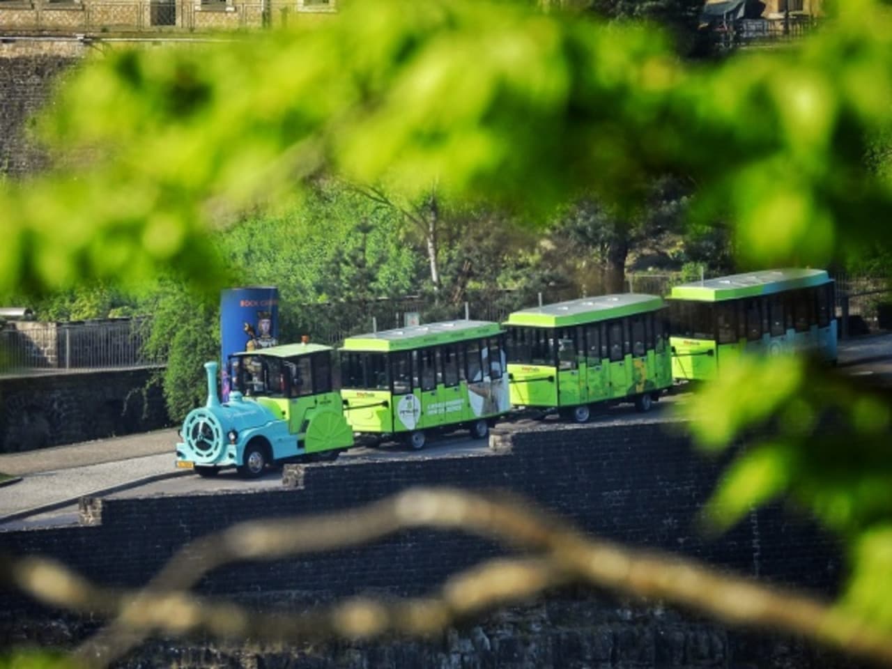 City Train in Old Town Luxembourg - სურათი 4