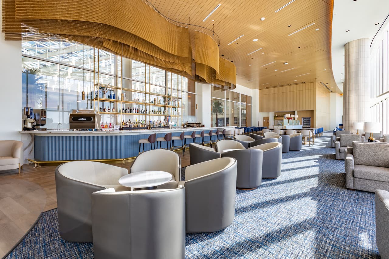 Plaza Premium Lounge - Orlando International Airport Terminal C - სურათი 2