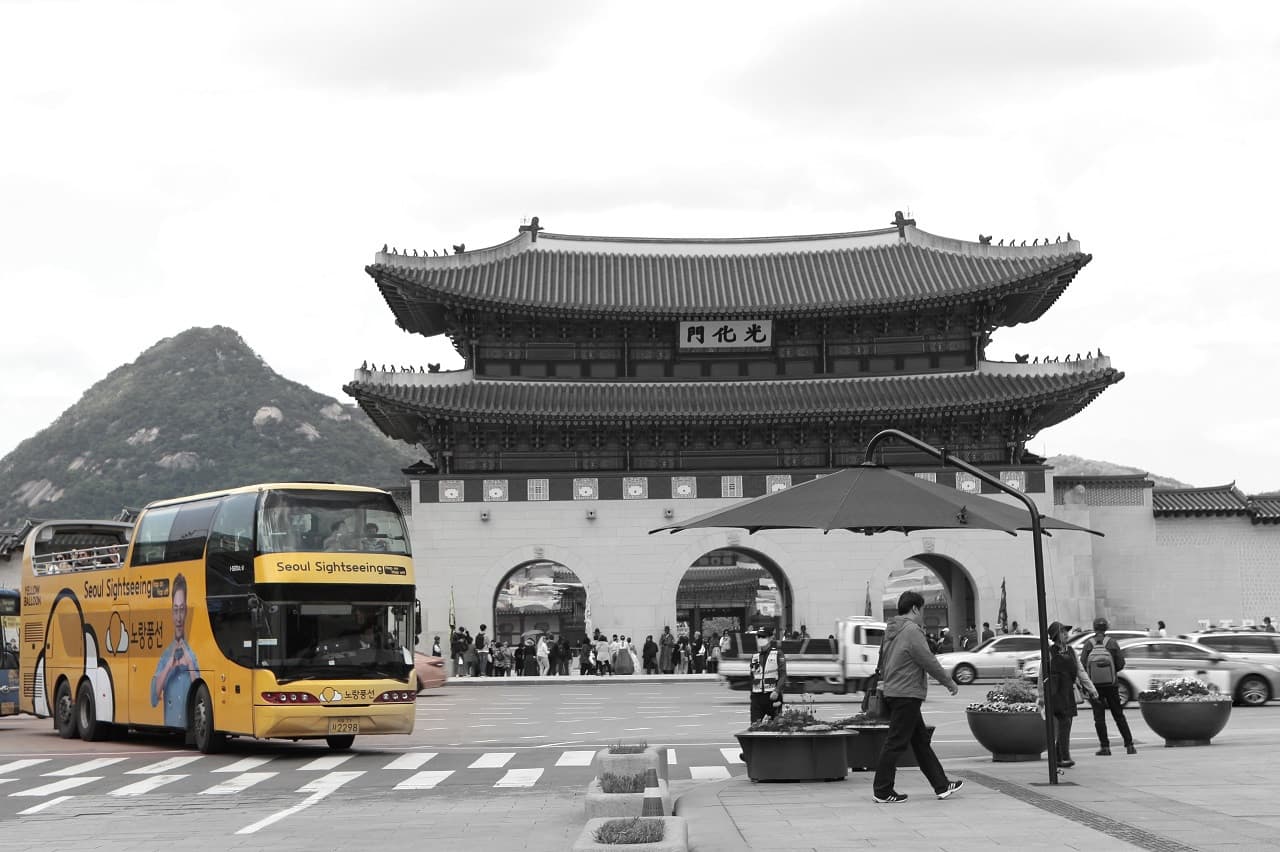 Dongdaemun Hop-on Hop-off Bus Tour by Yellow Balloon City Bus - მთავარი სურათი