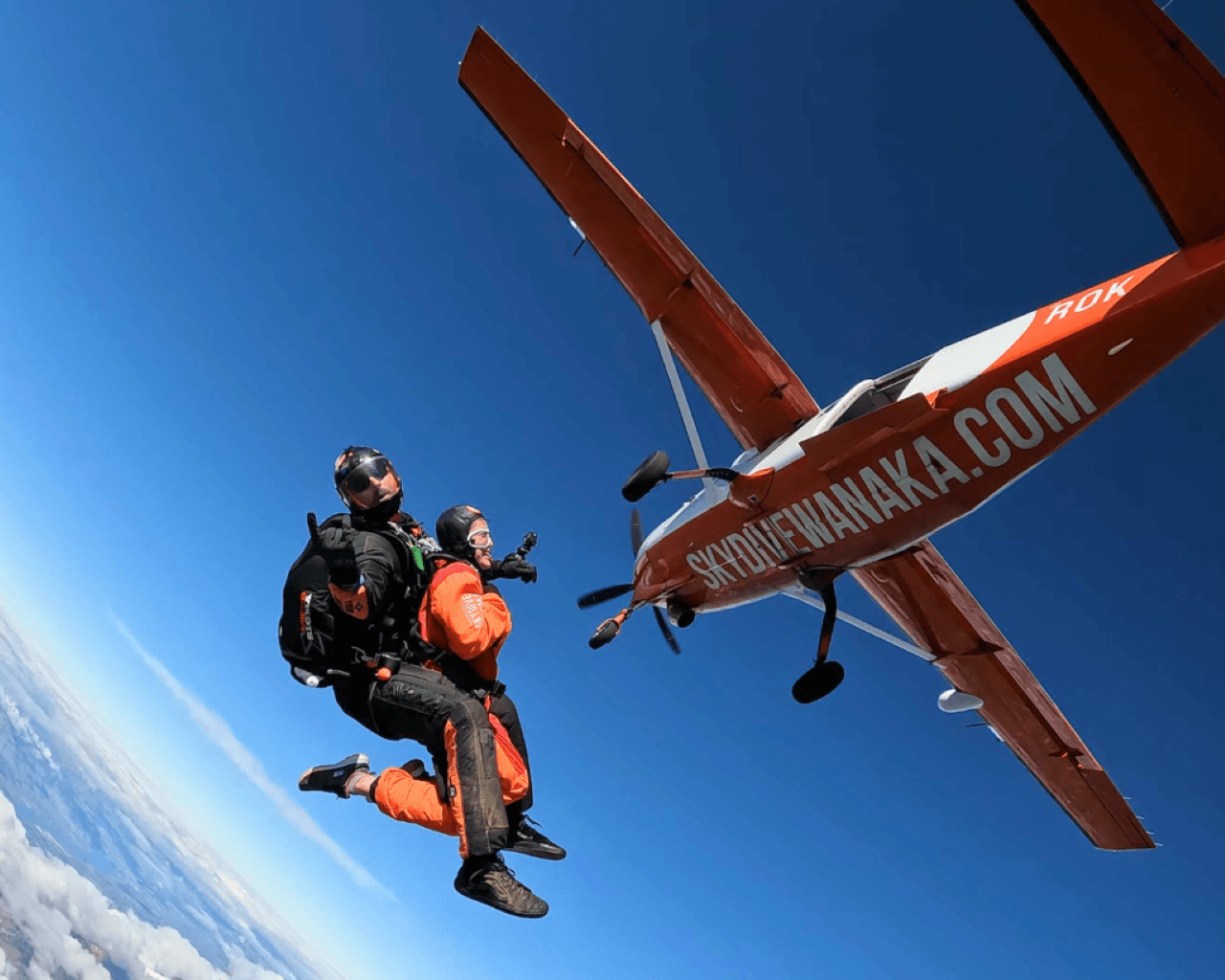 Tandem Skydiving Experience Wanaka - სურათი 3