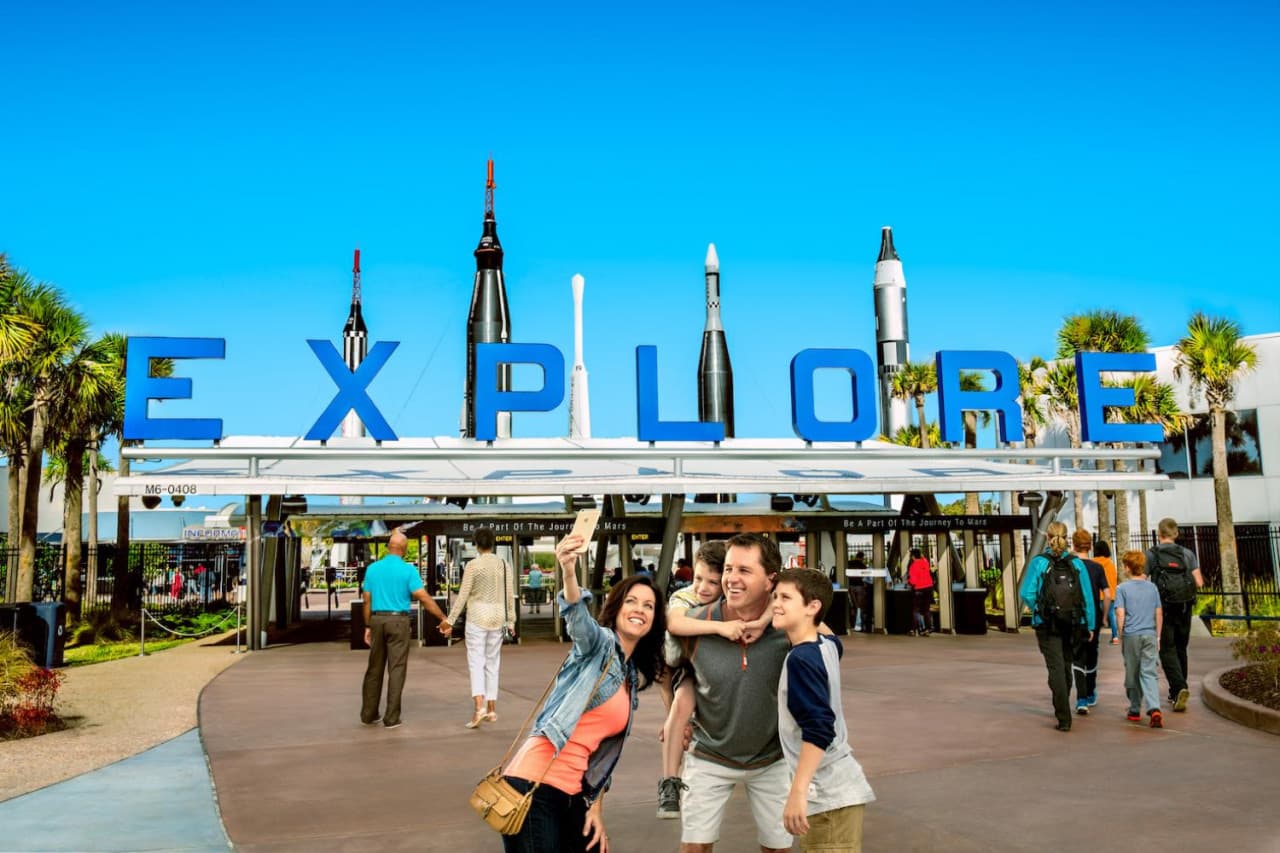 Kennedy Space Center Visitor Complex Admission with Round Trip Transportation from Orlando Area - სურათი 21