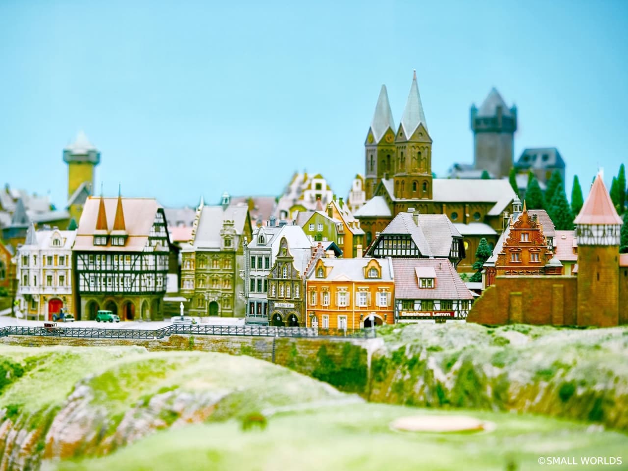Small Worlds Tokyo - სურათი 6