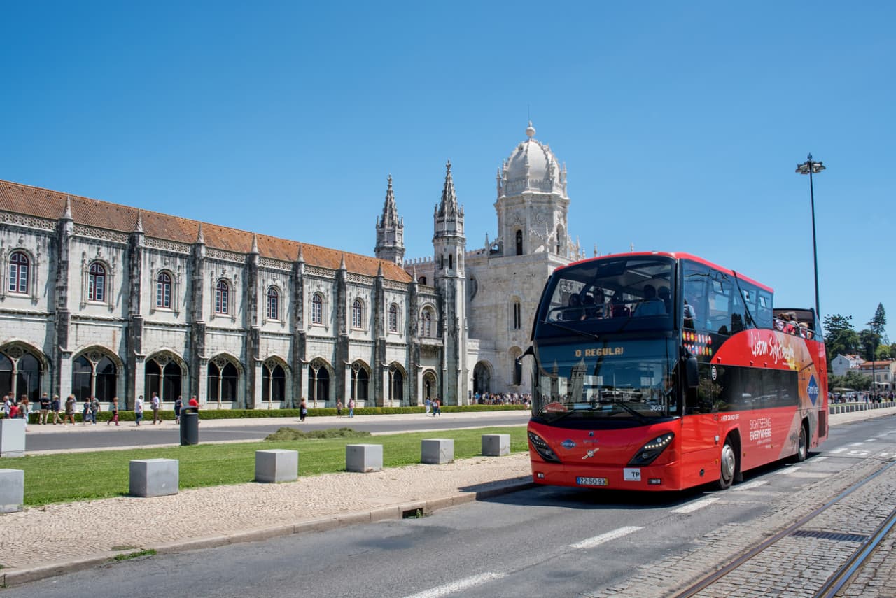 Lisbon Hop-on Hop-off Bus Tour - სურათი 2
