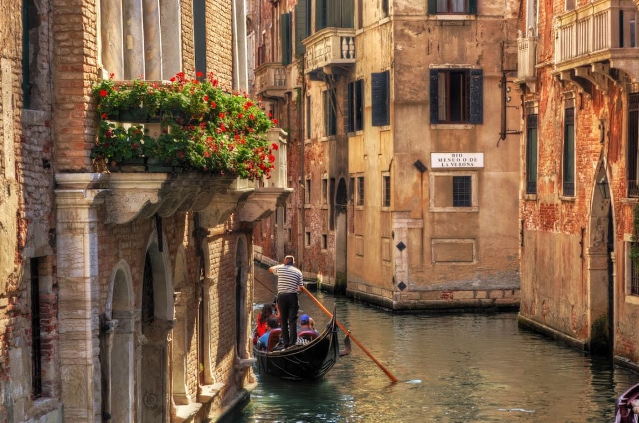 Venice: Gondola Ride with Live Commentary - მთავარი სურათი