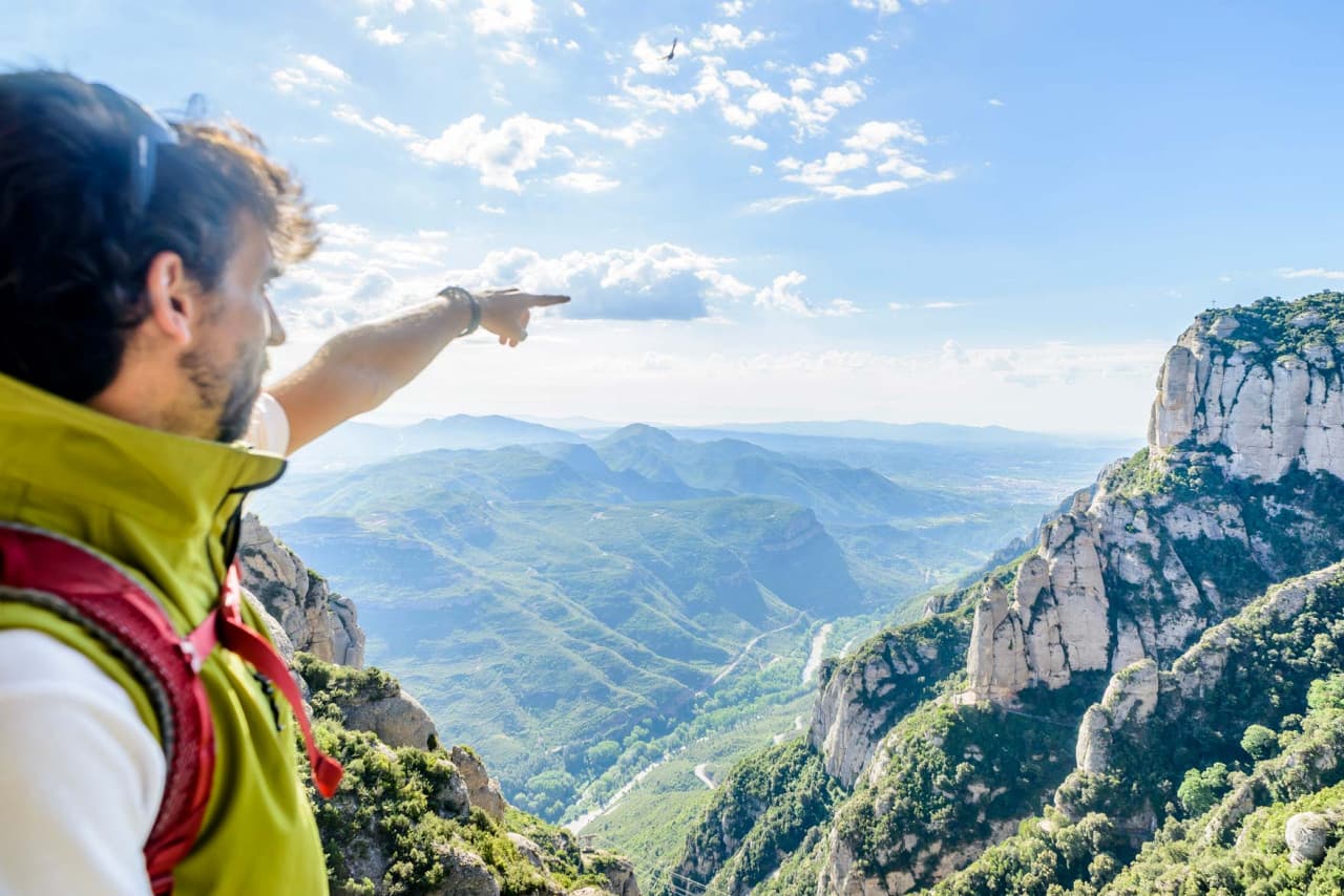 Montserrat, Girona, and Costa Brava Tour from Barcelona - სურათი 6