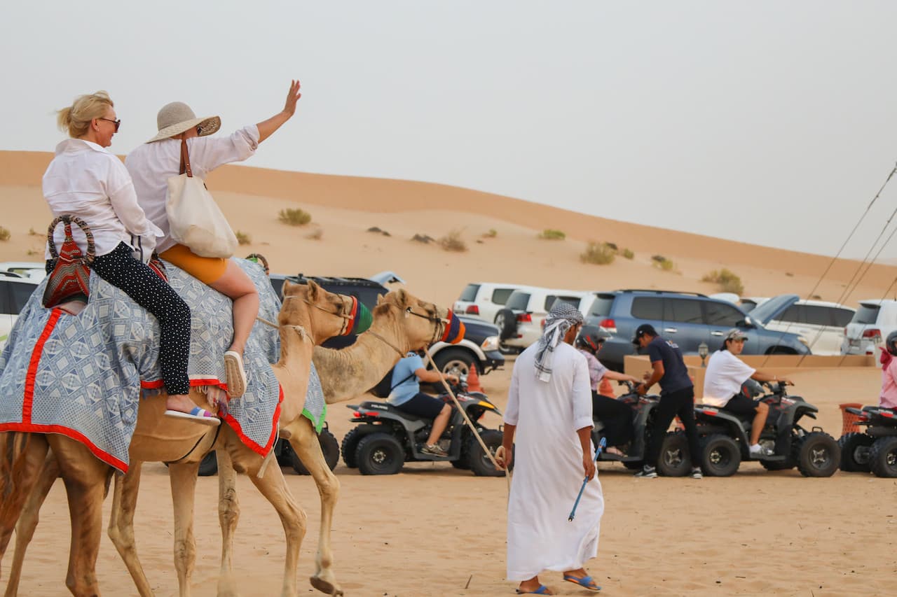 Desert Safari Tour from Abu Dhabi - სურათი 7