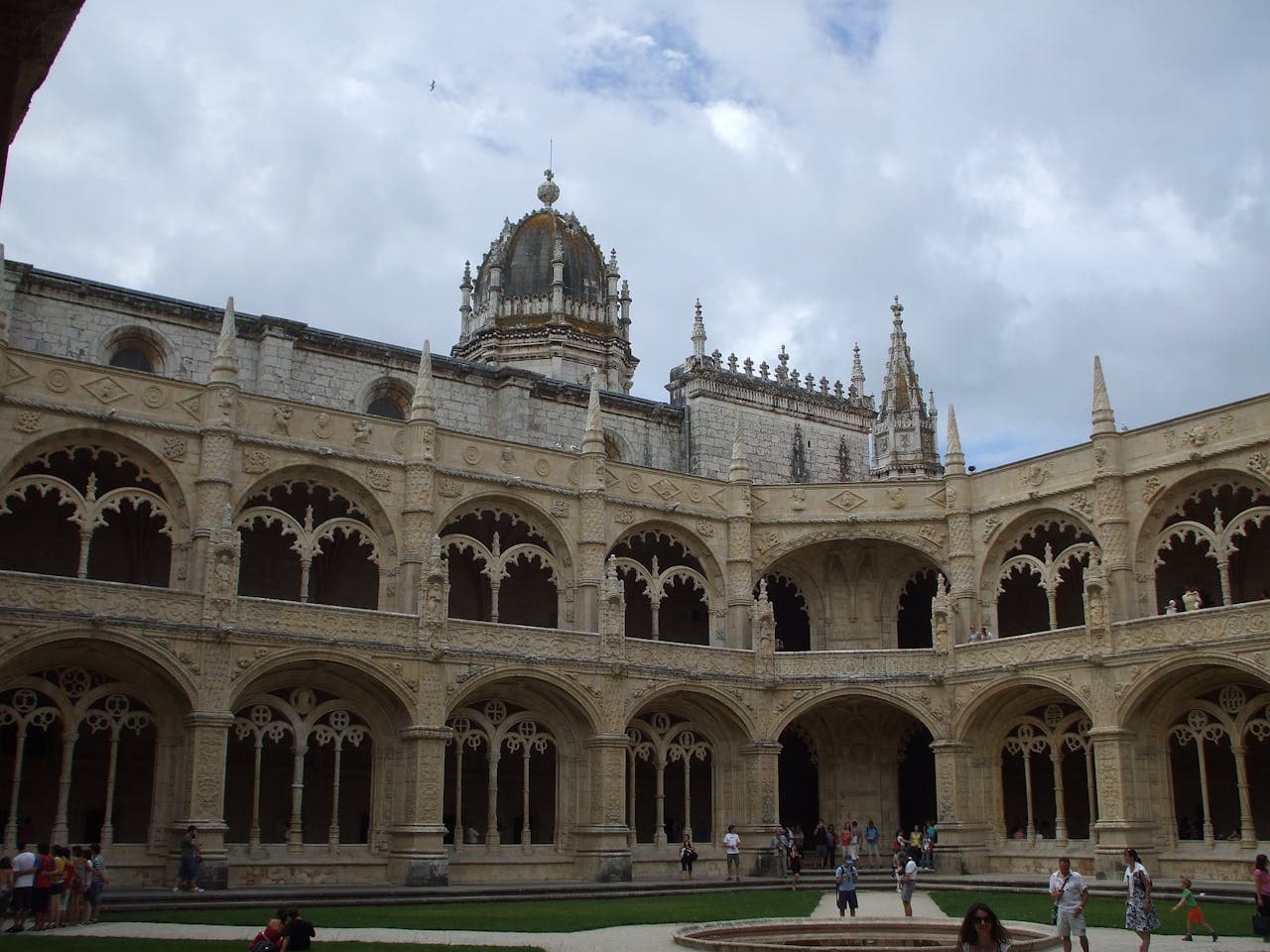 Jerónimos Monastery Ticket - სურათი 2