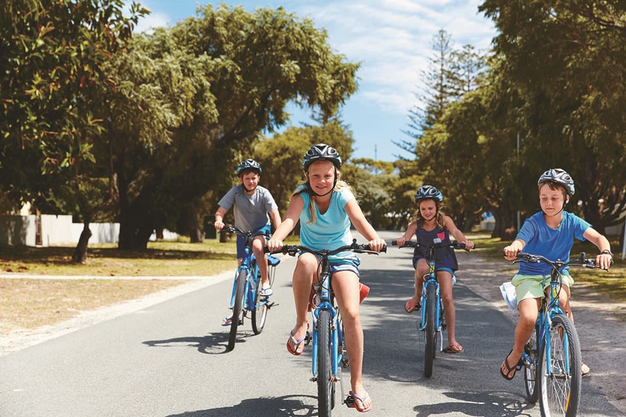Round Trip SeaLink Ferry Transfer to Rottnest Island with Bike Hire - სურათი 4