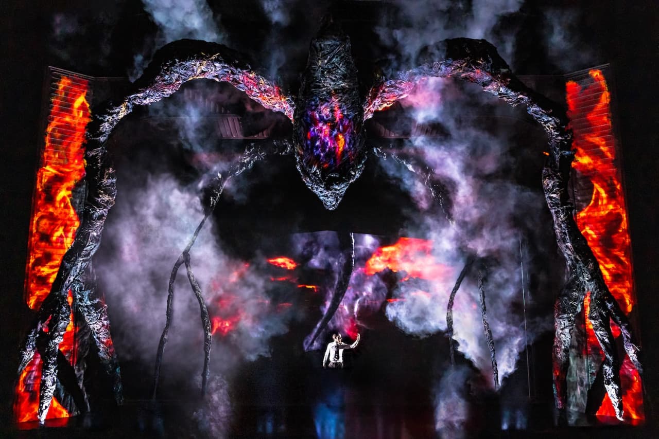 Stranger Things: The First Shadow Broadway Show Ticket in New York - სურათი 3