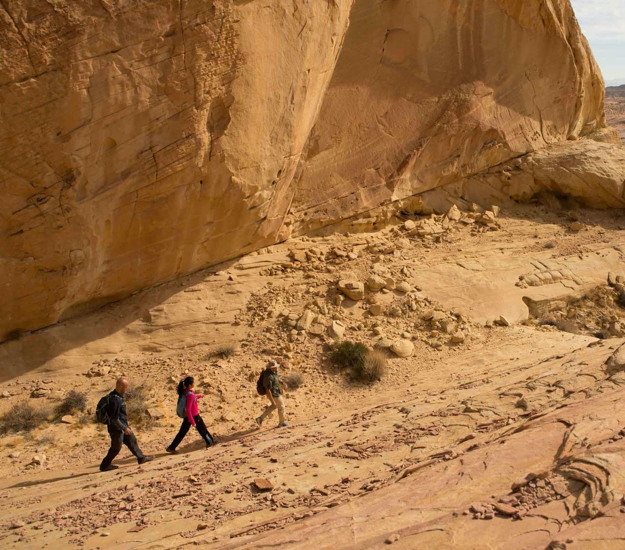 Hiking in the Valley of Fire - სურათი 2