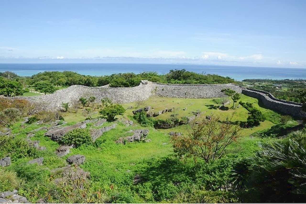 Nakijin Castle Ruins Ticket - სურათი 3