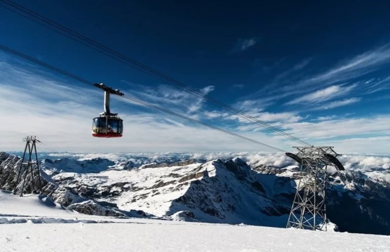 Mount Titlis Snow Experience for First-Time Skiers Tour from Zurich - სურათი 4