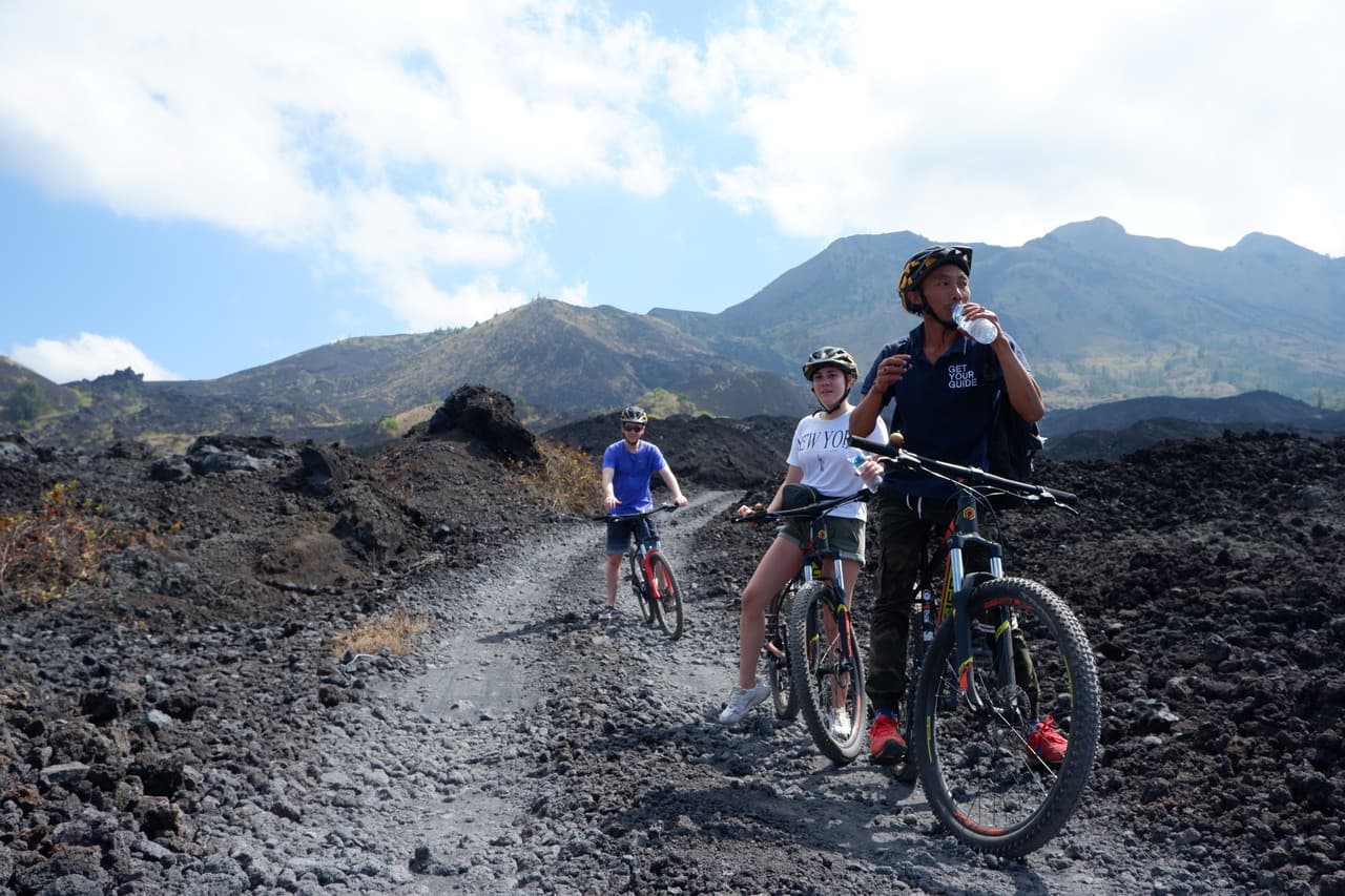 Mount Batur Sunrise and Black Lava Cycling Tour - სურათი 2