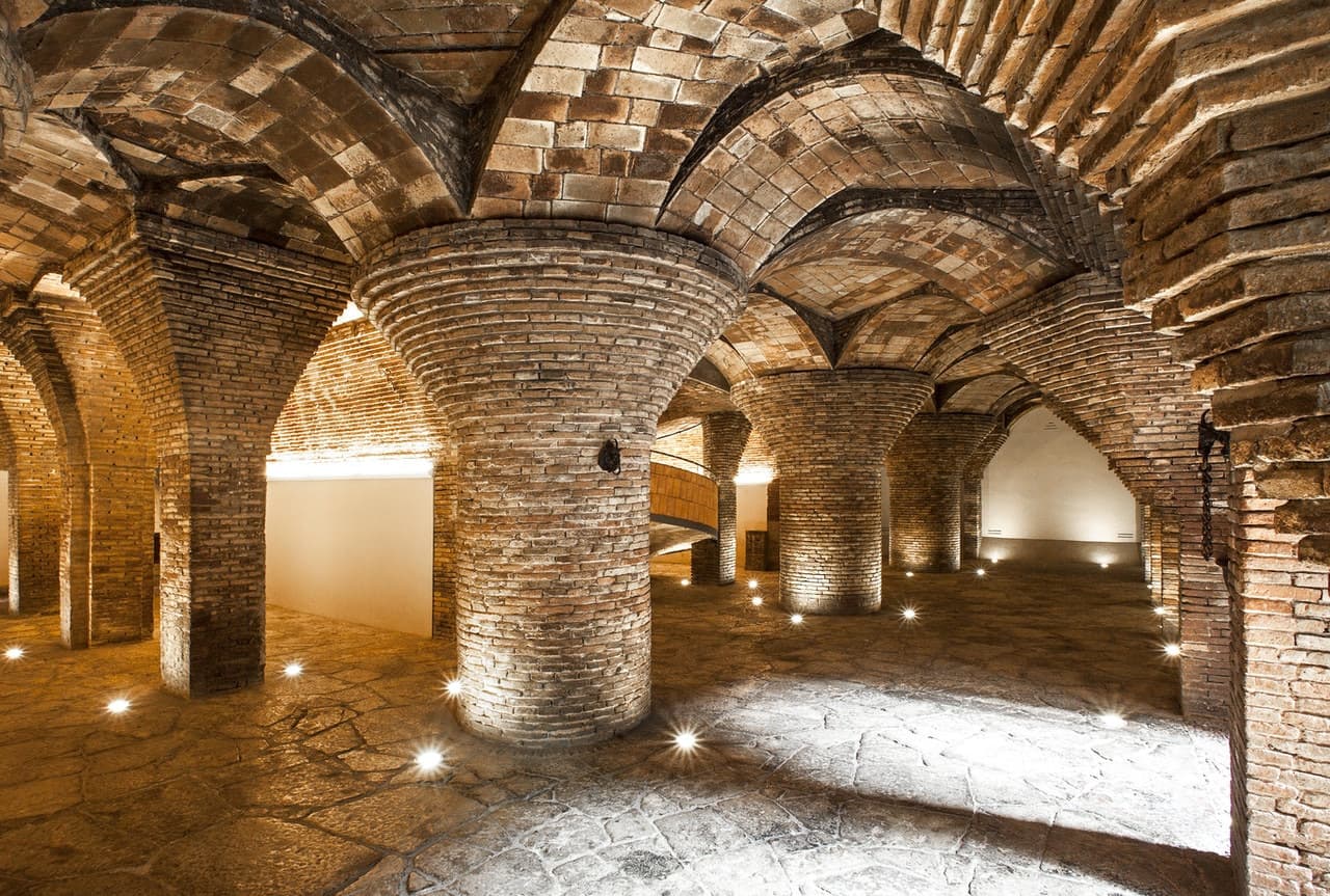 Palau Guell Ticket - სურათი 2