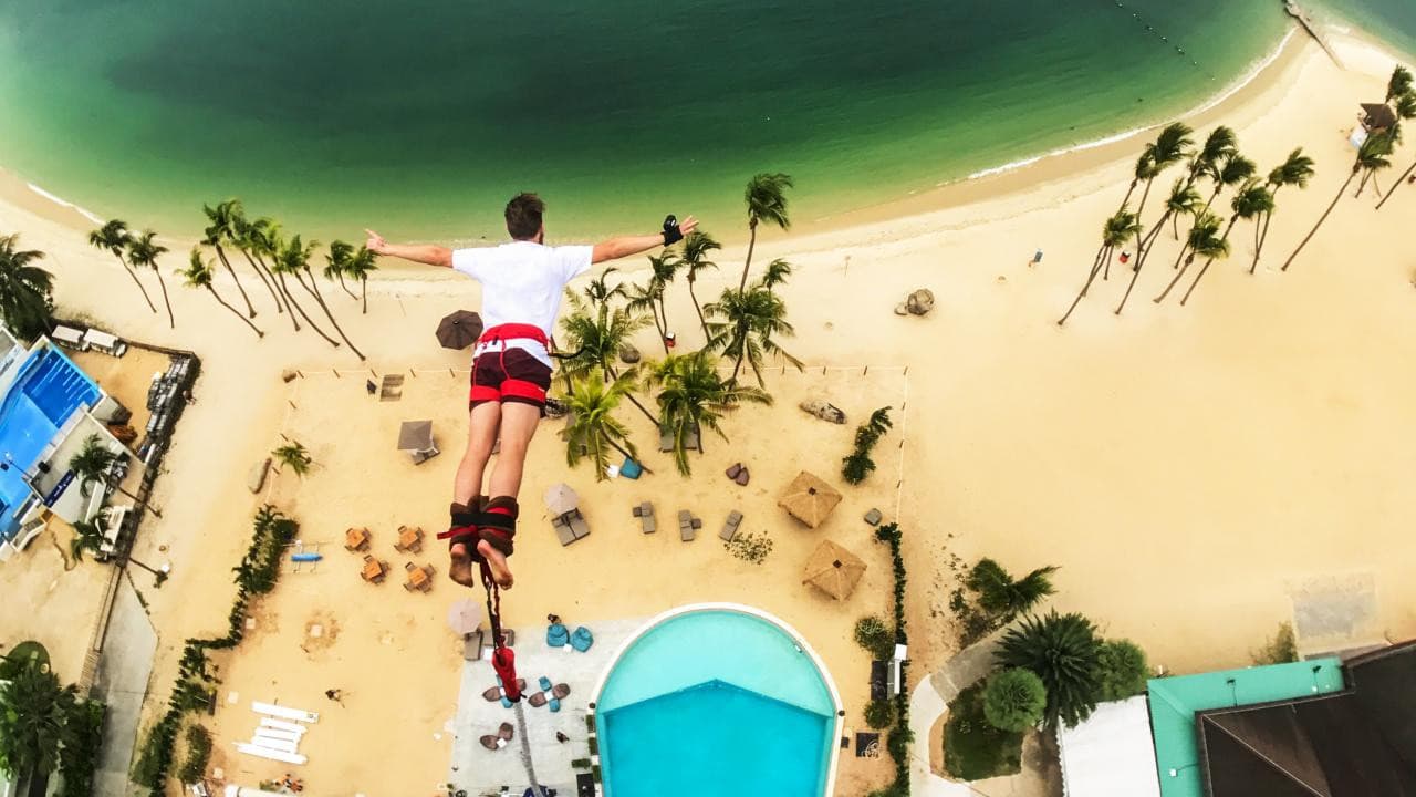 Skypark Sentosa by AJ Hackett Ticket: Bungy Jump and Giant Swing - სურათი 3