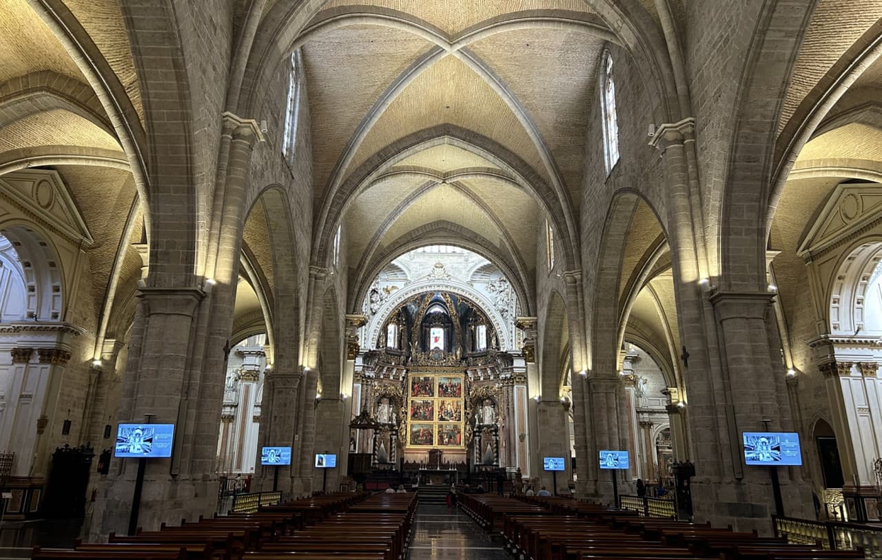 Valencia Cathedral & Holy Grail Tour with English-Speaking Guide & Fast Track Entry - სურათი 4