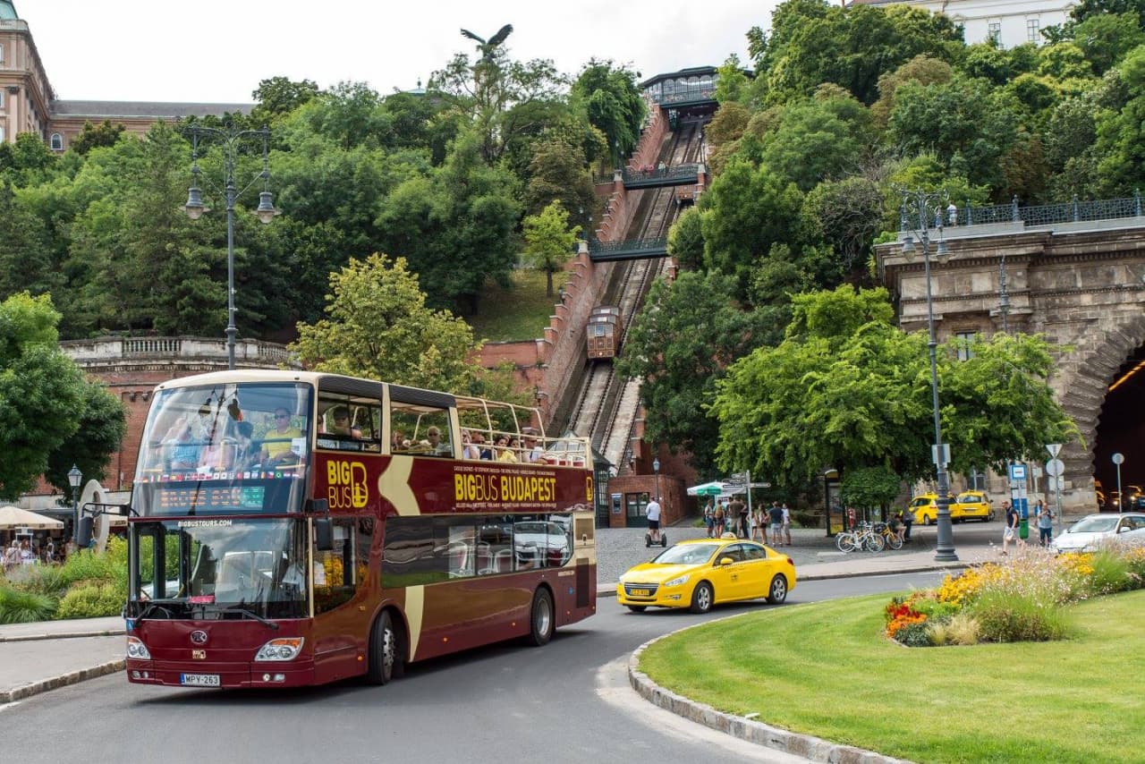 Big Bus Budapest Hop-on Hop-off Bus Tour - სურათი 5