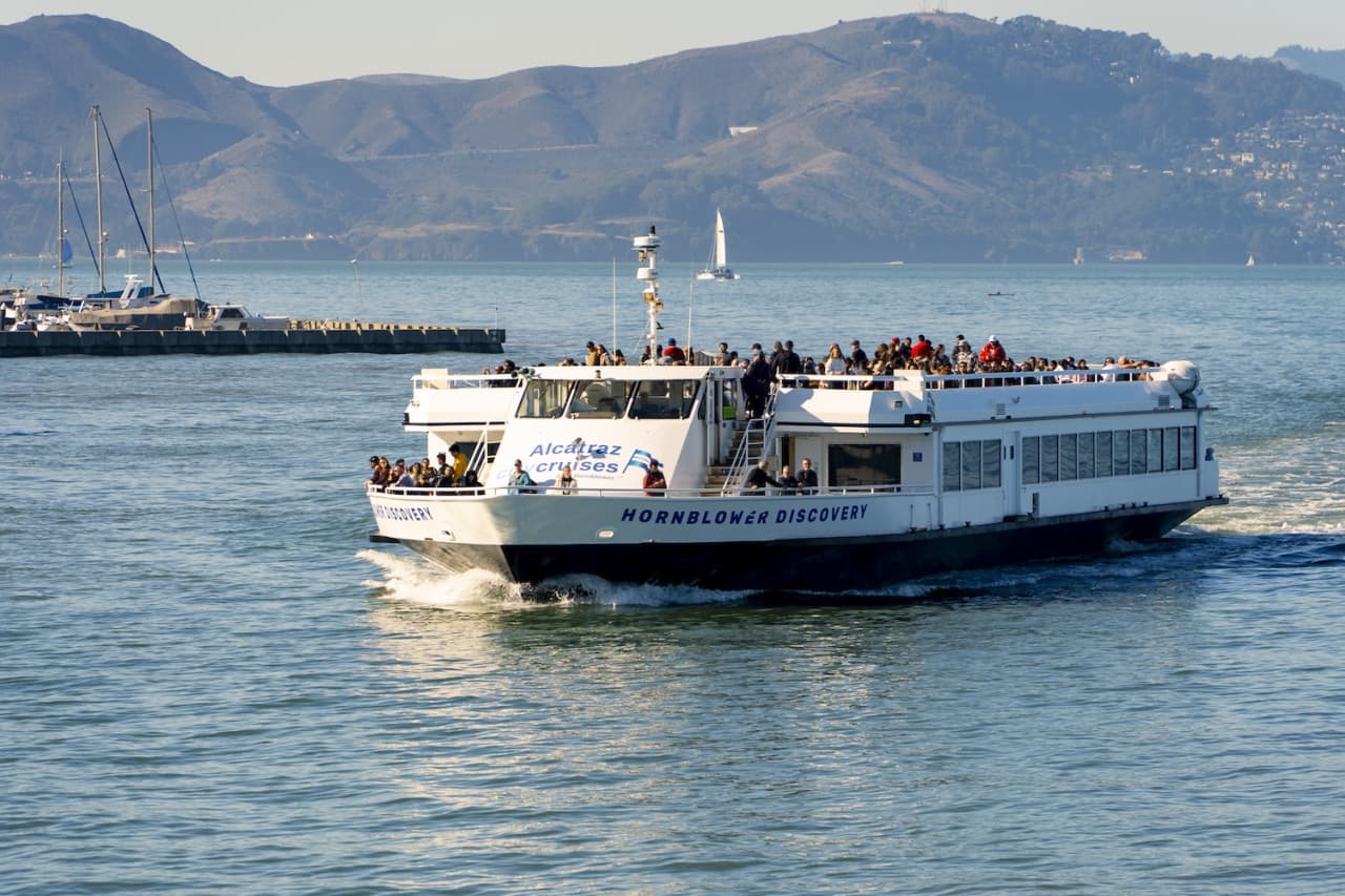 Official Alcatraz Island Admission Ticket + Audio Tour with Roundtrip Ferry by Alcatraz City Cruises - სურათი 10