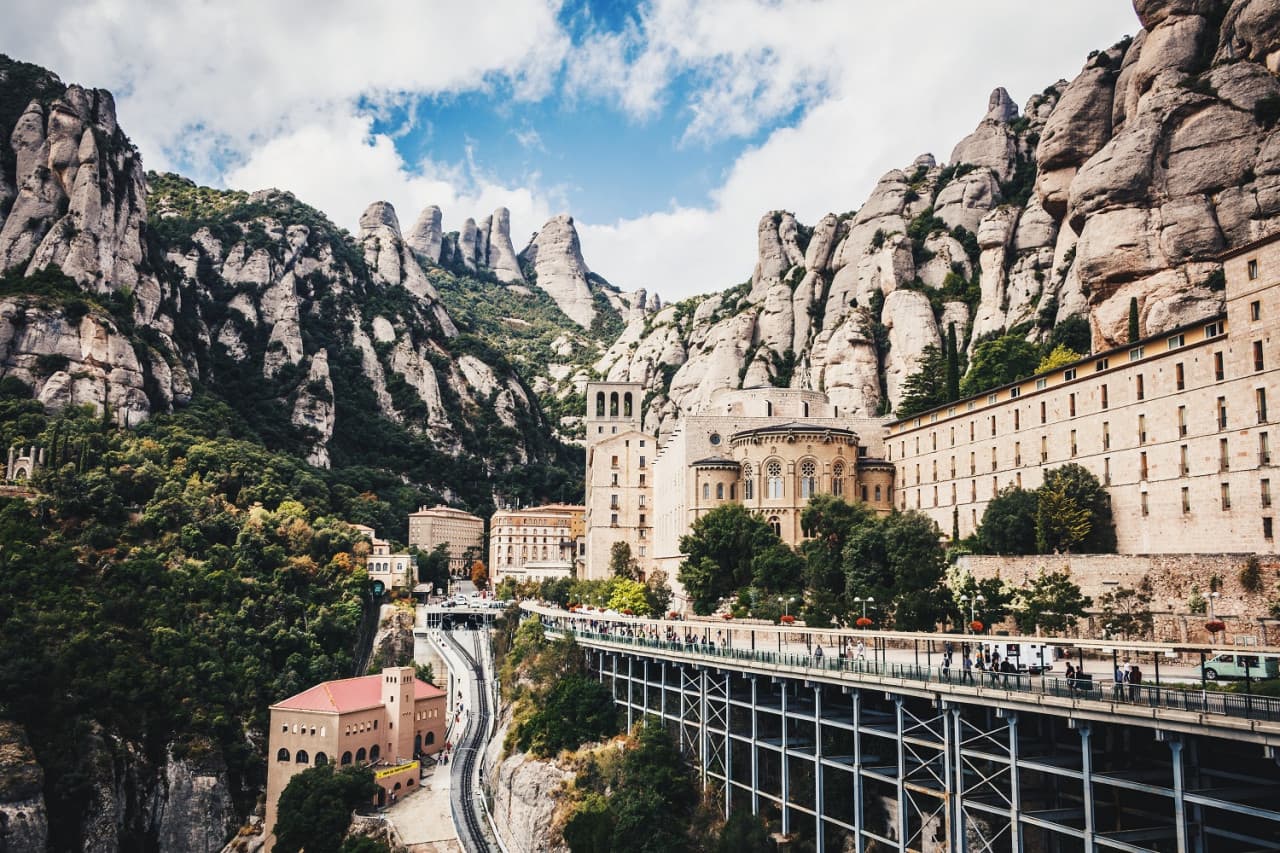 Montserrat Morning Tour with Black Madonna Priority Access - მთავარი სურათი