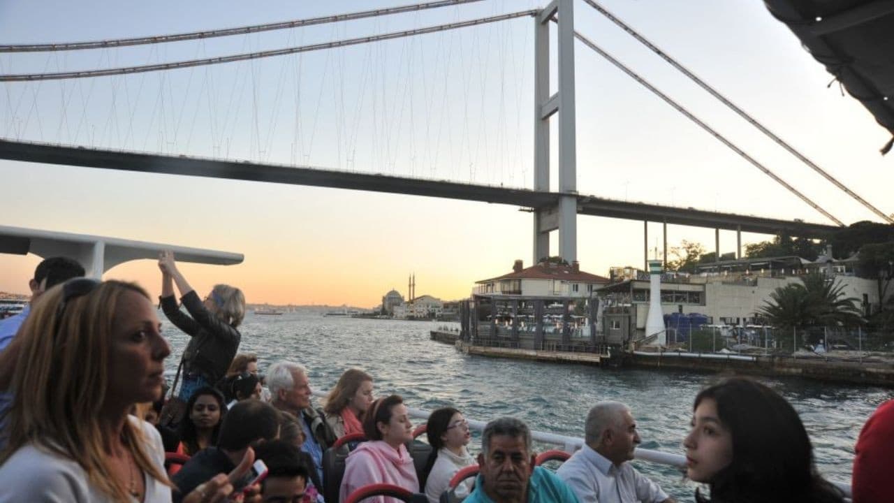 Golden Horn and Bosphorus Sightseeing Cruise with Audio Guide - სურათი 4