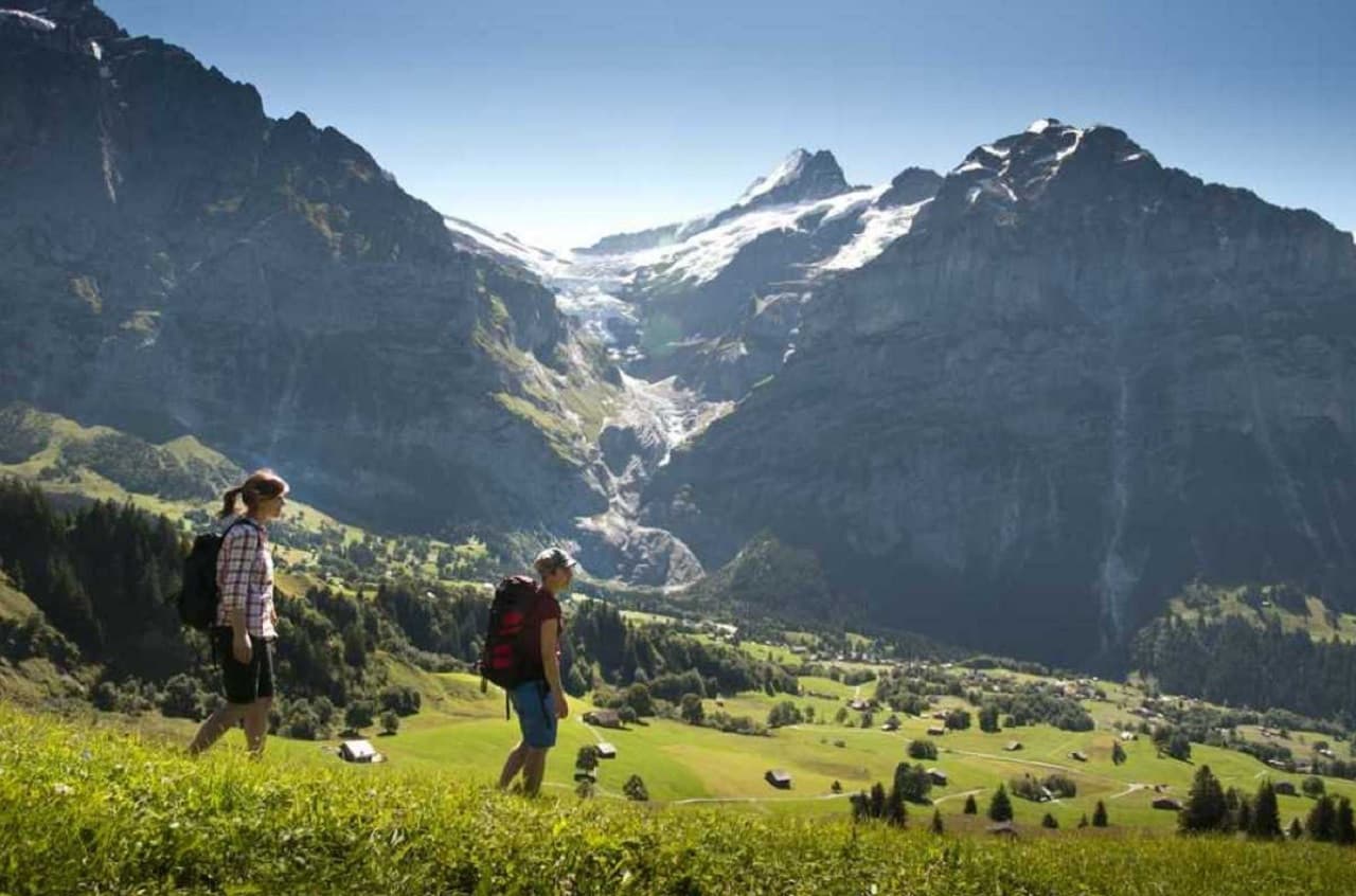 Grindelwald, Interlaken, and Lauterbrunnen Full-Day Tour - სურათი 4