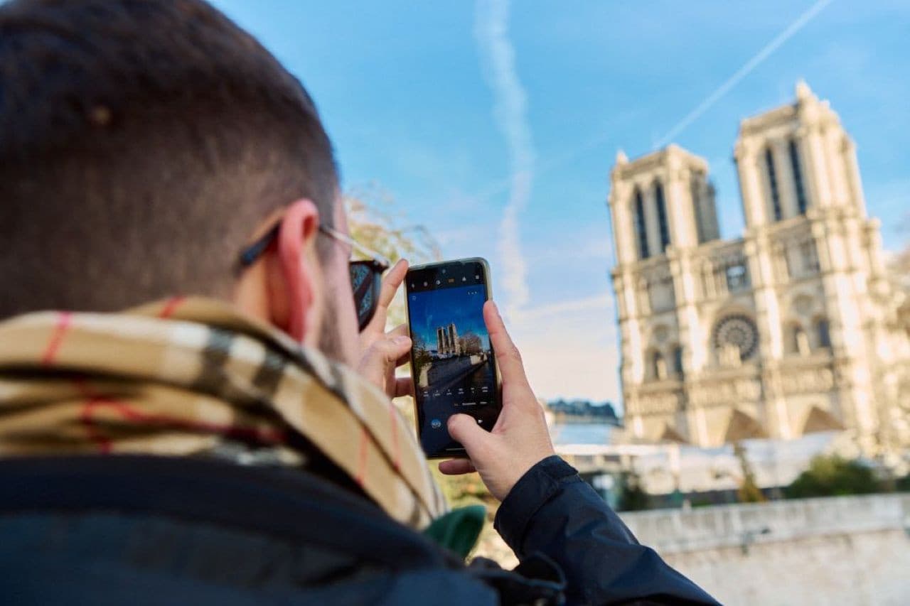 Notre Dame Cathedral Neighbourhood Guided Walking Tour - სურათი 2