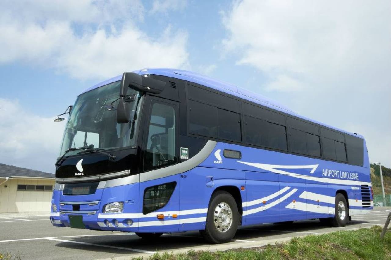 Kansai Limousine Bus - Kansai Airport to/from Namba OCAT/Kyoto/Tempozan/USJ - სურათი 4