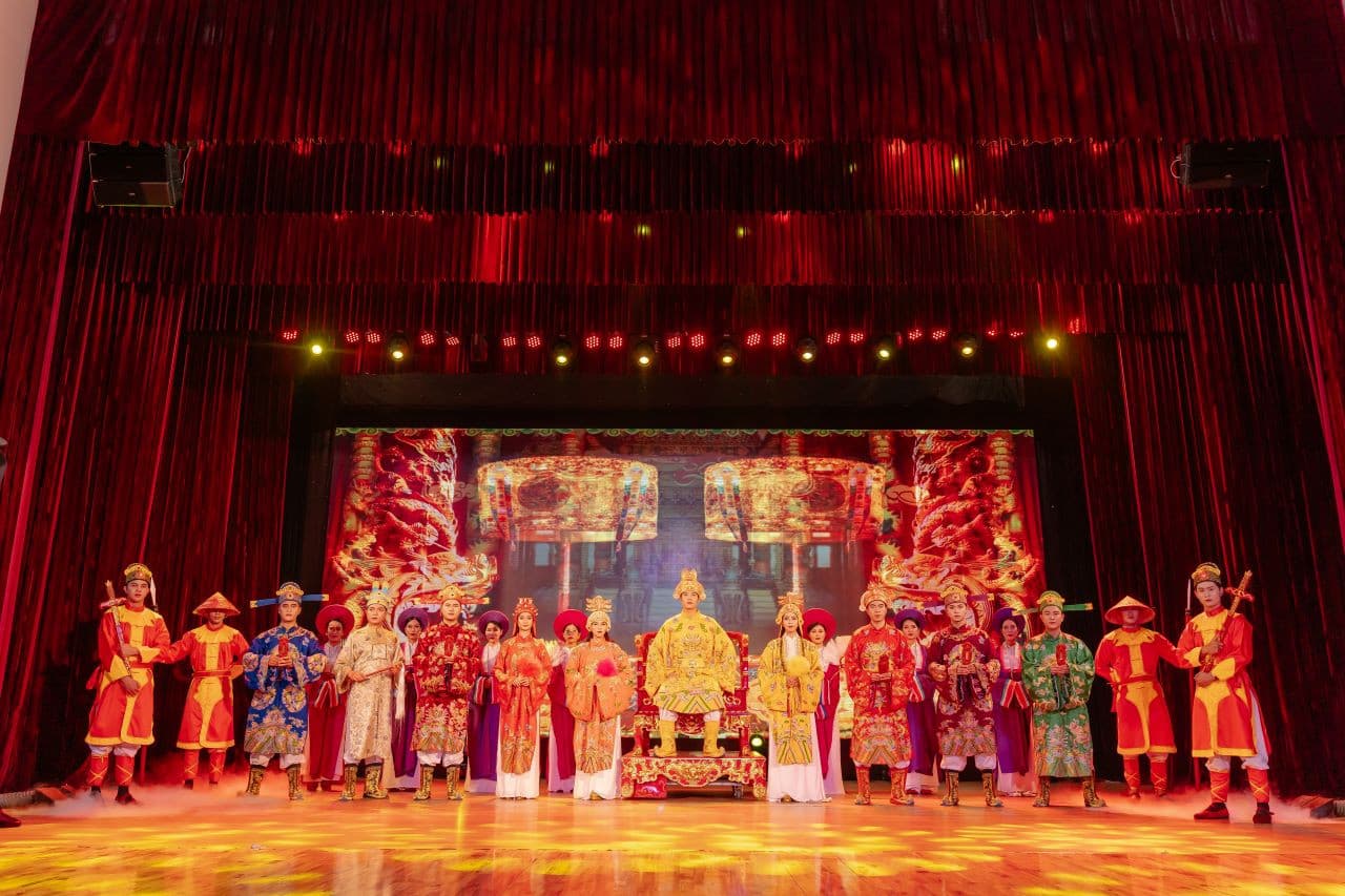 Ao Dai Show in Da Nang - სურათი 11