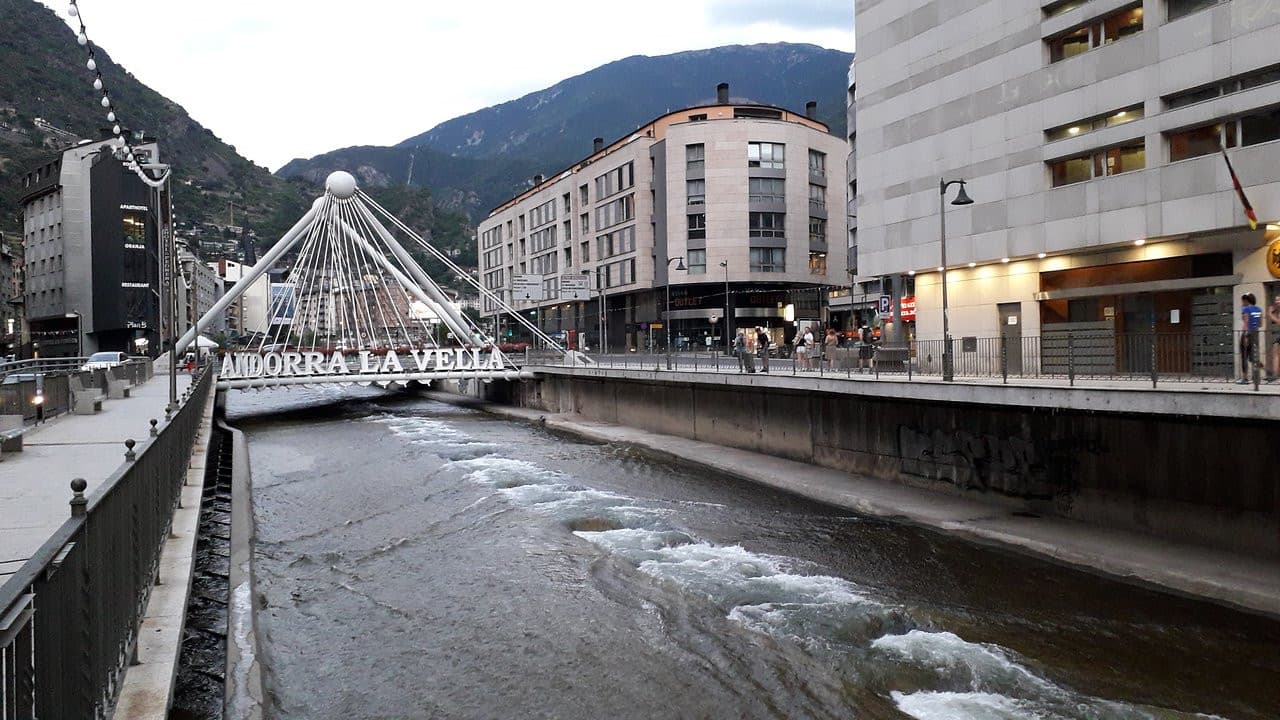 France and Andorra Tour from Barcelona - მთავარი სურათი
