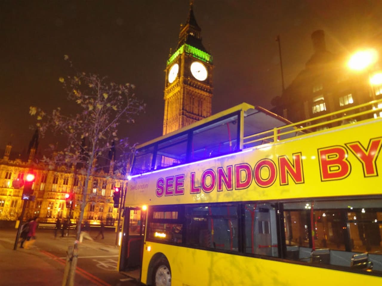 See London by Night - მთავარი სურათი