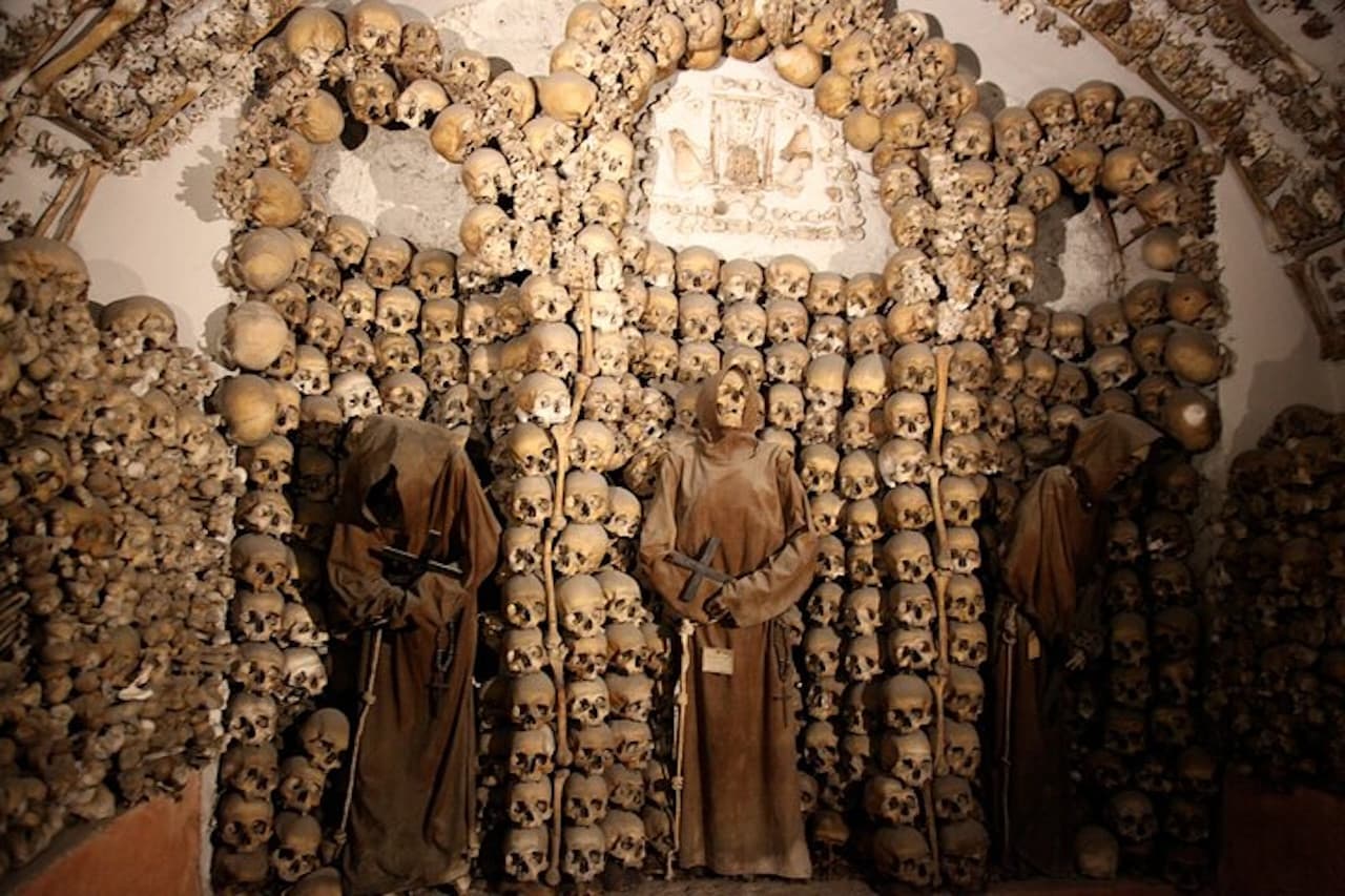 Rome Underground Tour: Capuchin Crypts, Christian Catacombs, Basilica of San Martino ai Monti - სურათი 5