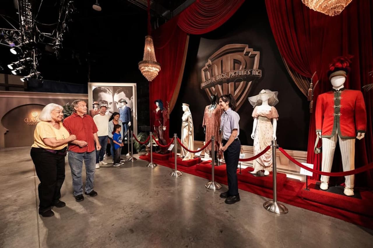 Warner Bros. Studio Tour Hollywood Guided Tour: TCM's Classic Films Tour - სურათი 3