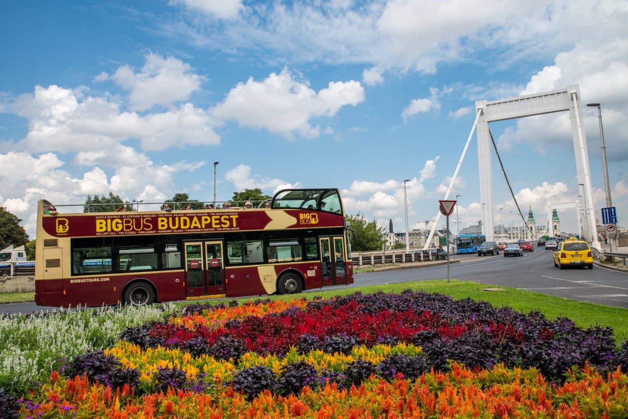 Big Bus Budapest Hop-on Hop-off Bus Tour - სურათი 2