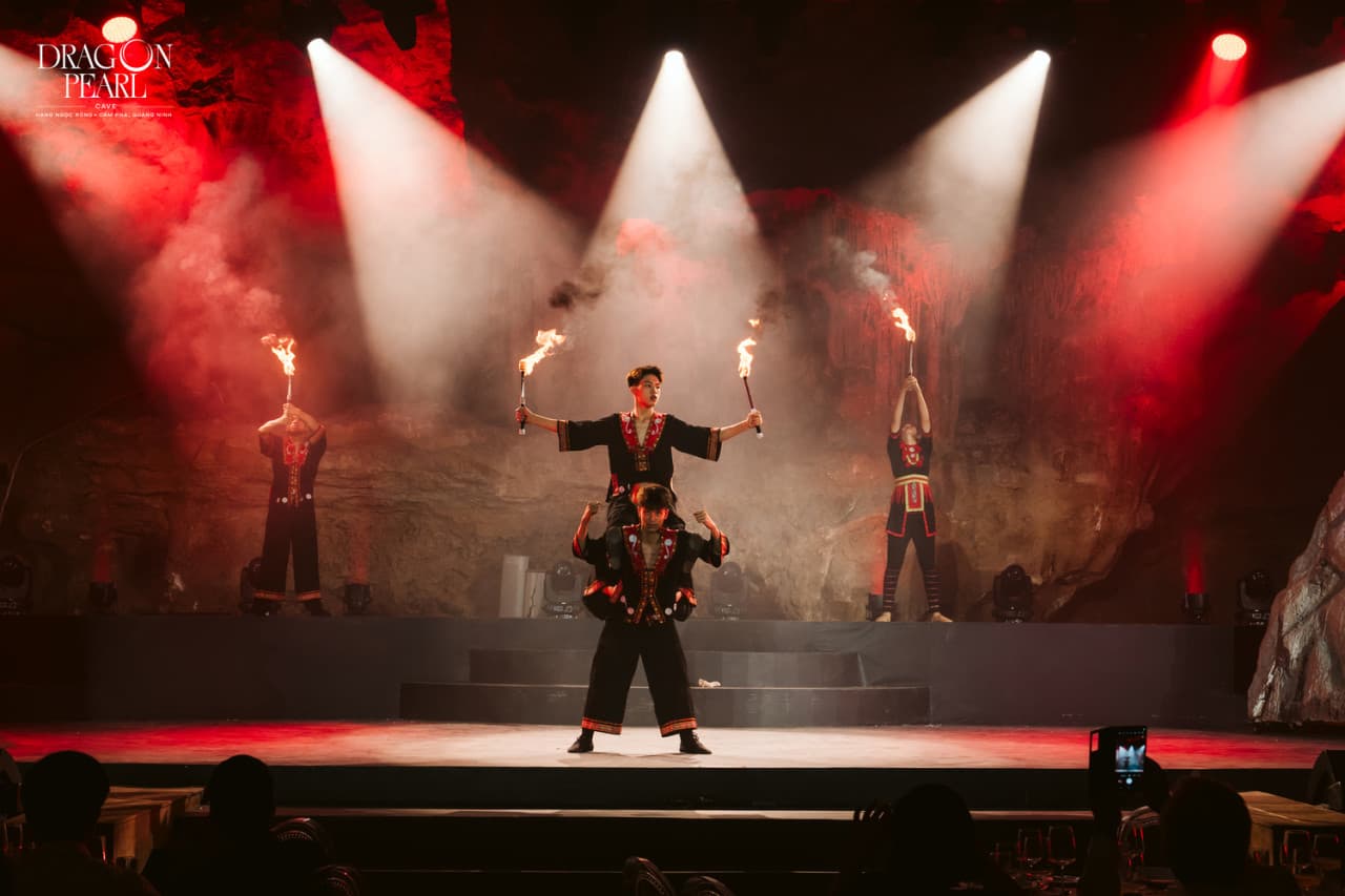 Dragon Pearl Cave Show and Dining Experience - სურათი 7