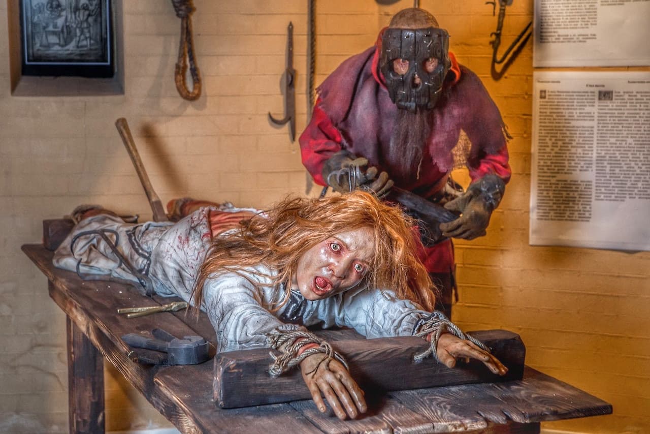 Medieval Torture Museum with Ghost Hunting Experience - სურათი 5