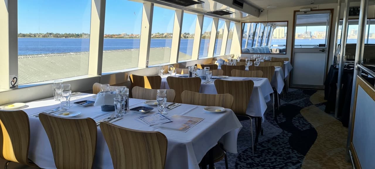 Captain Cook Cruises - Swan River Lunch Cruise - სურათი 2
