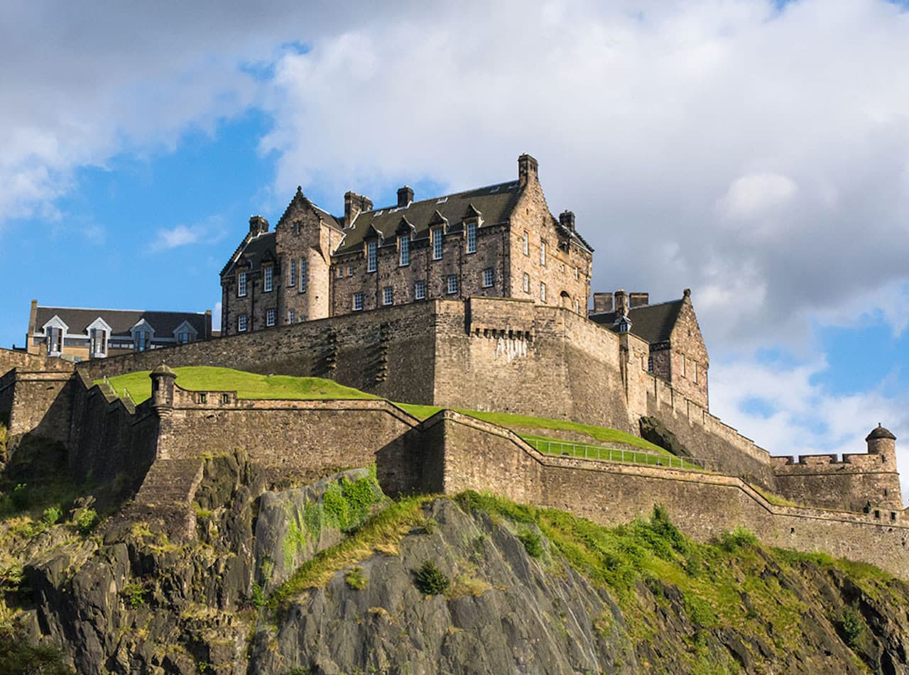 Big Bus Edinburgh Hop-on Hop-off Bus Tour - სურათი 2