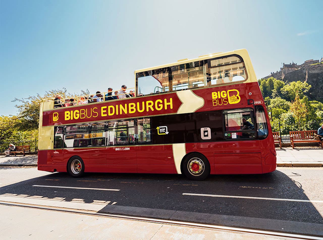 Big Bus Edinburgh Hop-on Hop-off Bus Tour - მთავარი სურათი