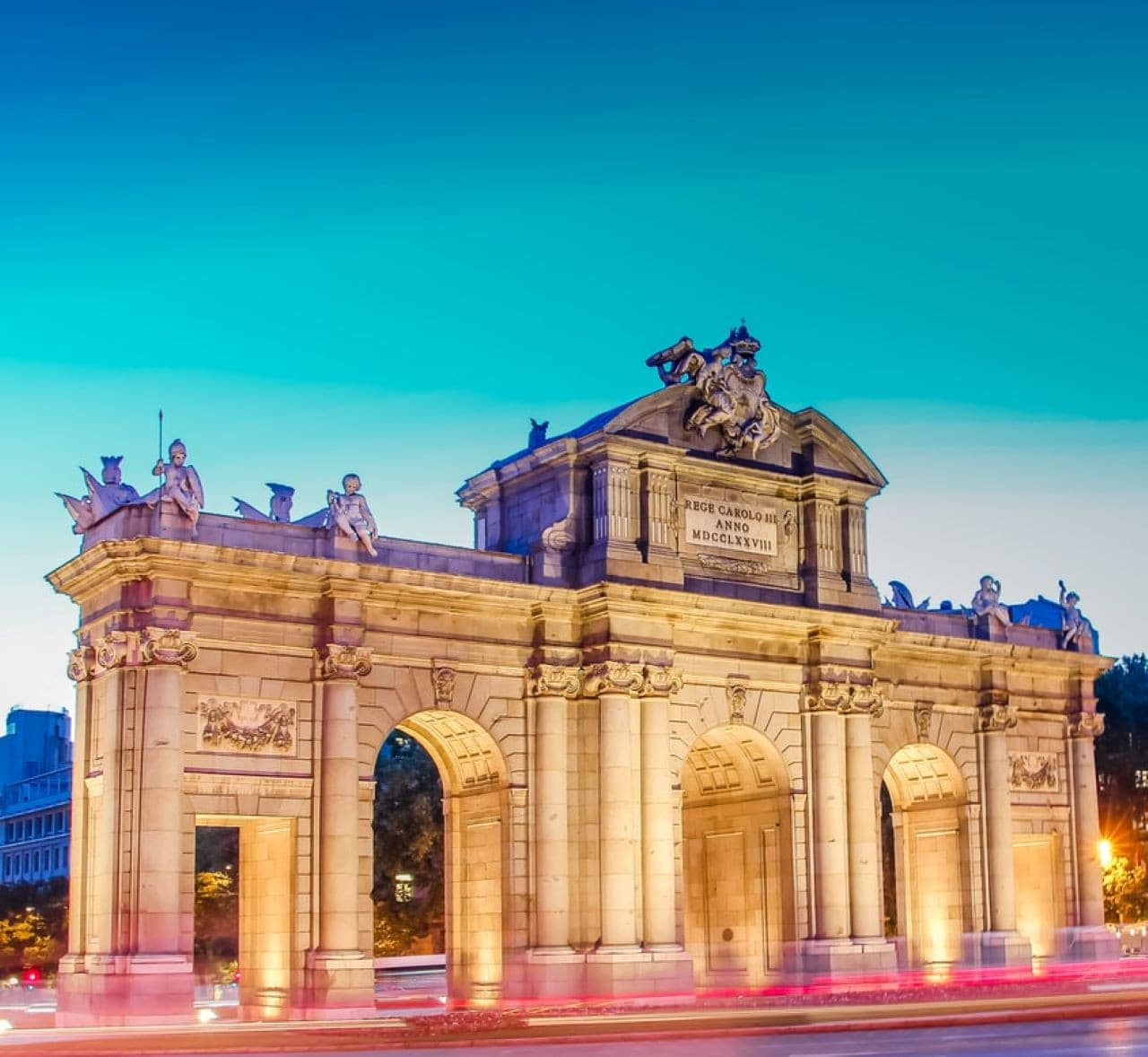 Madrid City Tour - Hop on Hop off Bus Tour - სურათი 8