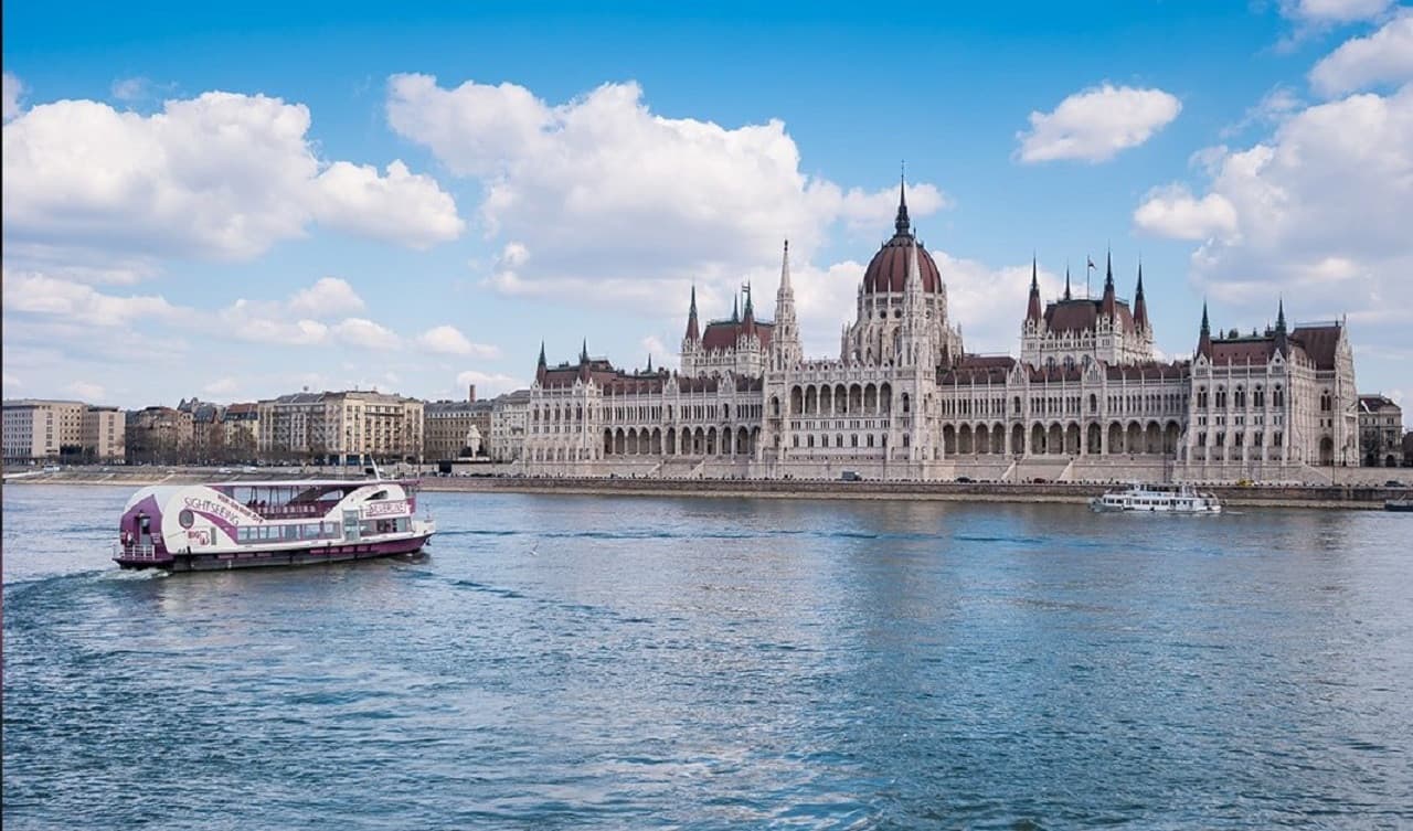 Big Bus Budapest Hop-on Hop-off Bus Tour - სურათი 15