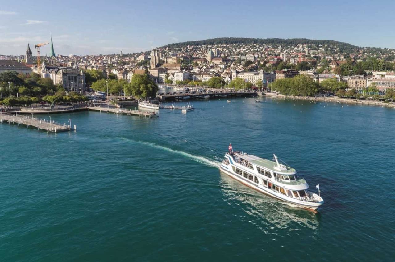 Zurich City Sightseeing Bus Tour with Lake Cruise - მთავარი სურათი