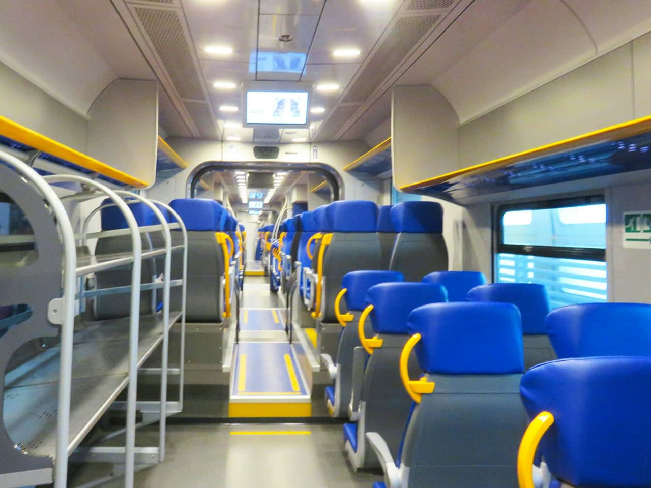 Fiumicino Airport: Leonardo Express Train Transfer To Rome Termini - სურათი 5