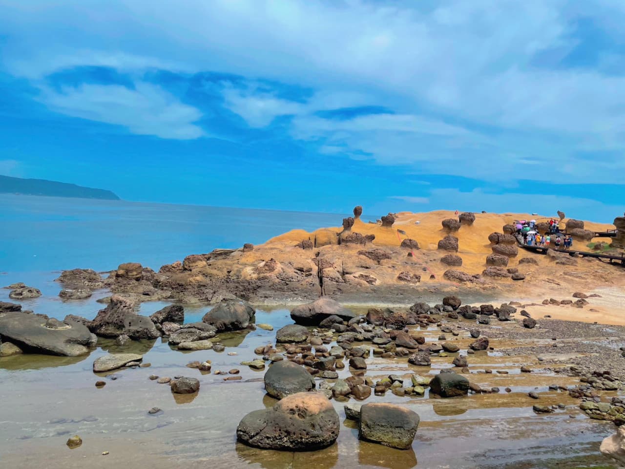 Yehliu, Jiufen, and Shifen Full-Day Tour from Taipei - სურათი 17