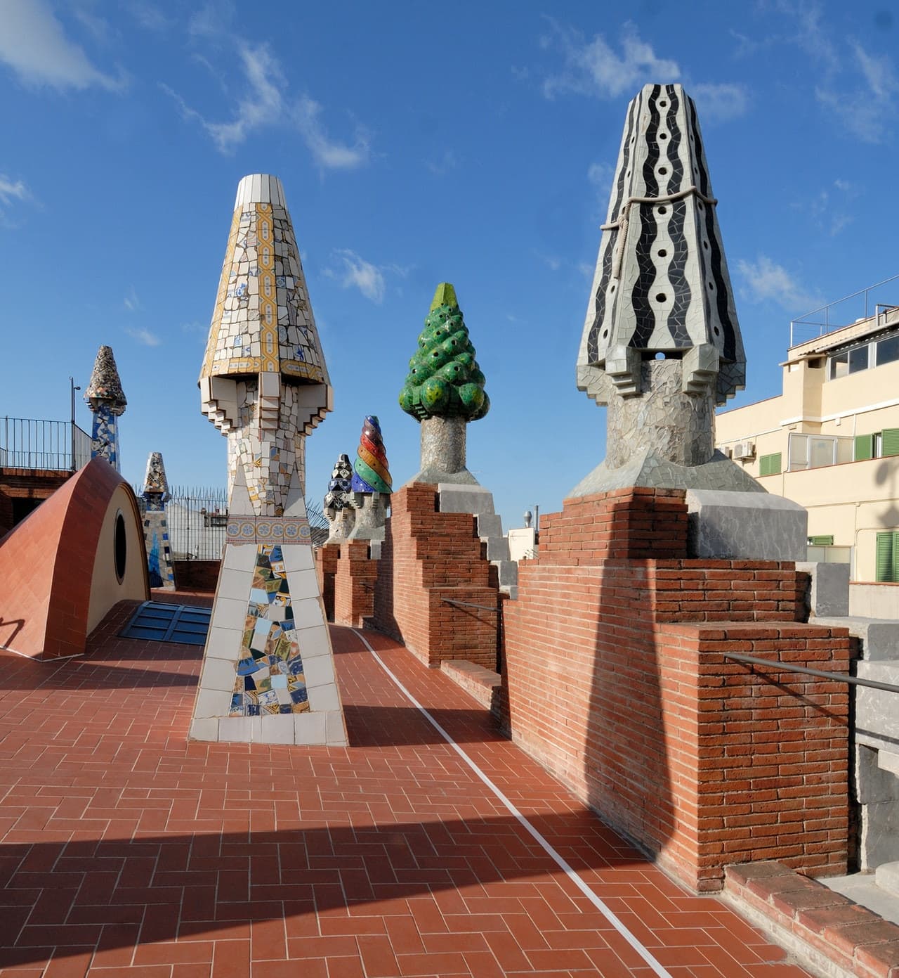 Palau Guell Ticket - სურათი 6