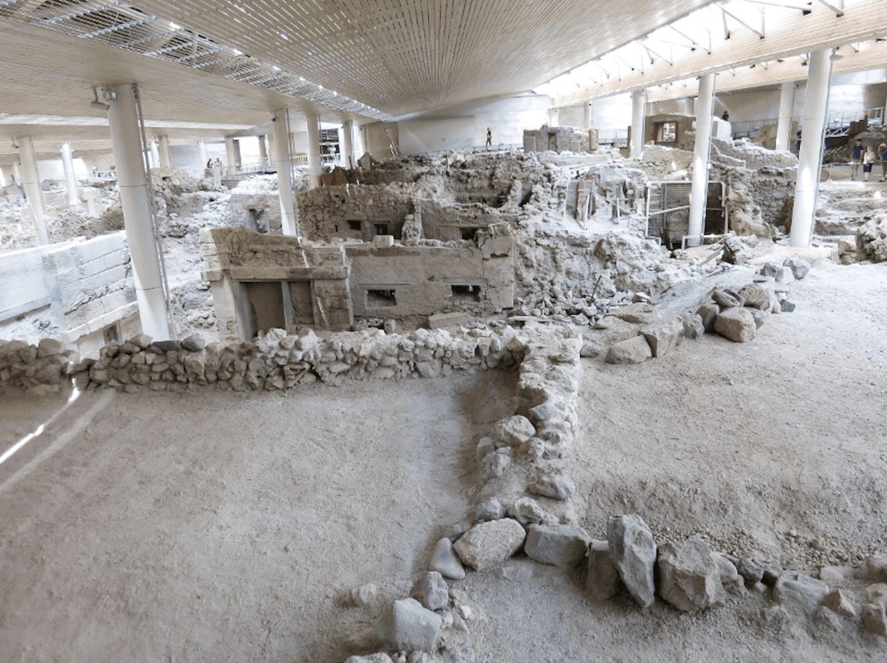 Akrotiri Archaeological Site - სურათი 6